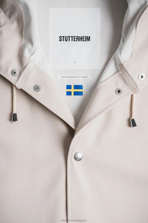 Stutterheim mujer chubasquero largo estampado Stockholm N80T185 ropa arena clara